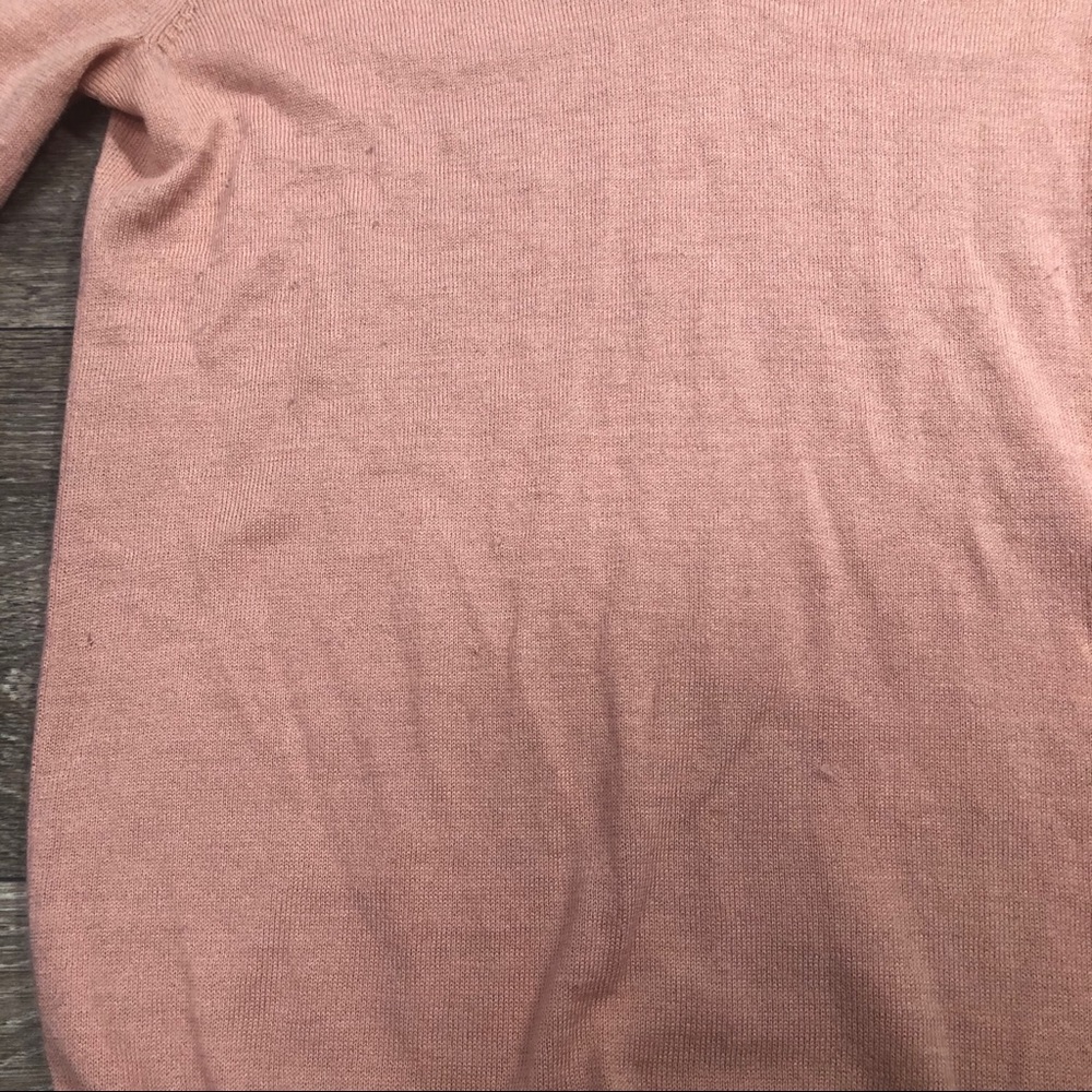 Ann Taylor vneck sweater top - Picture 6 of 6